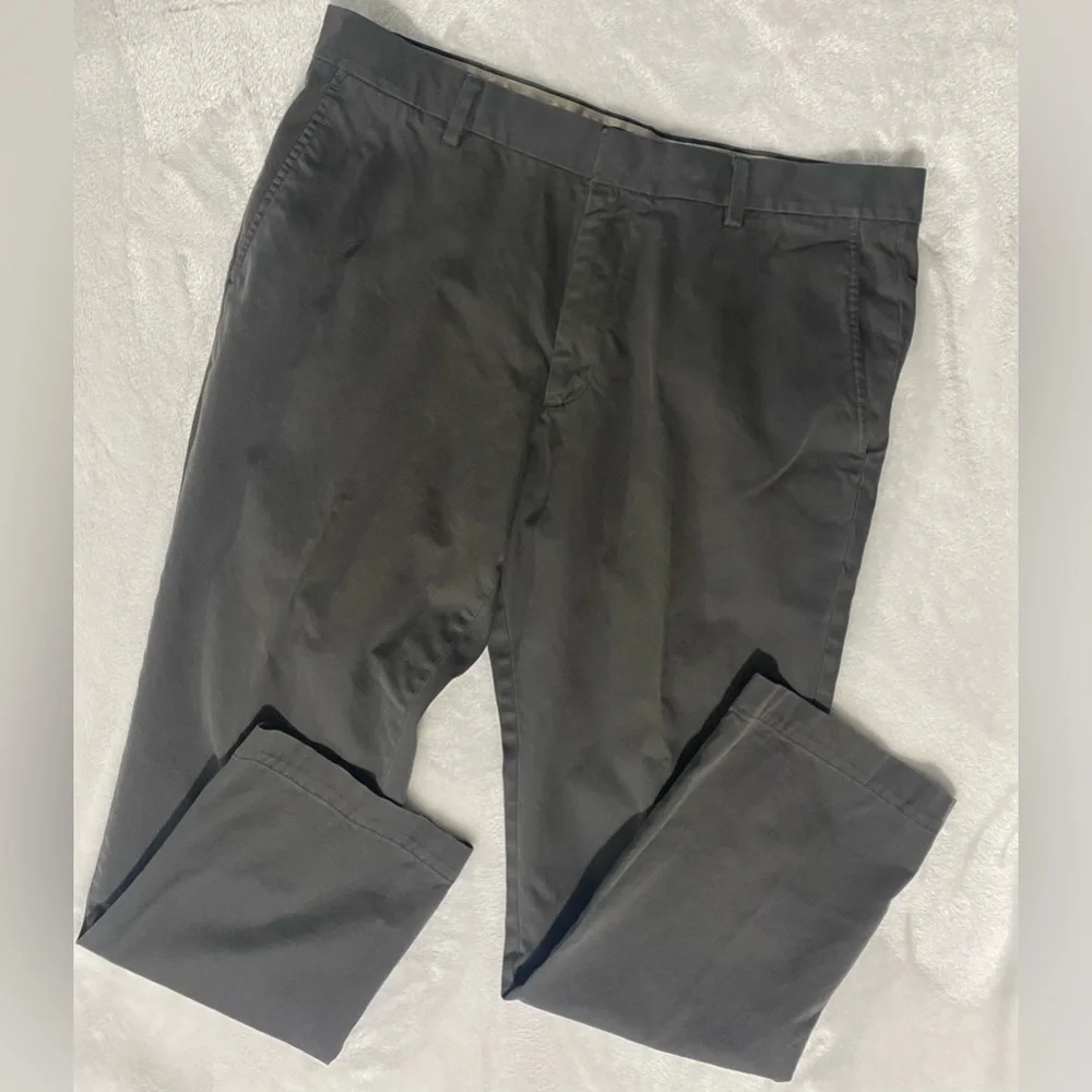 BANANA REPUBLIC Aiden Chino Size 35